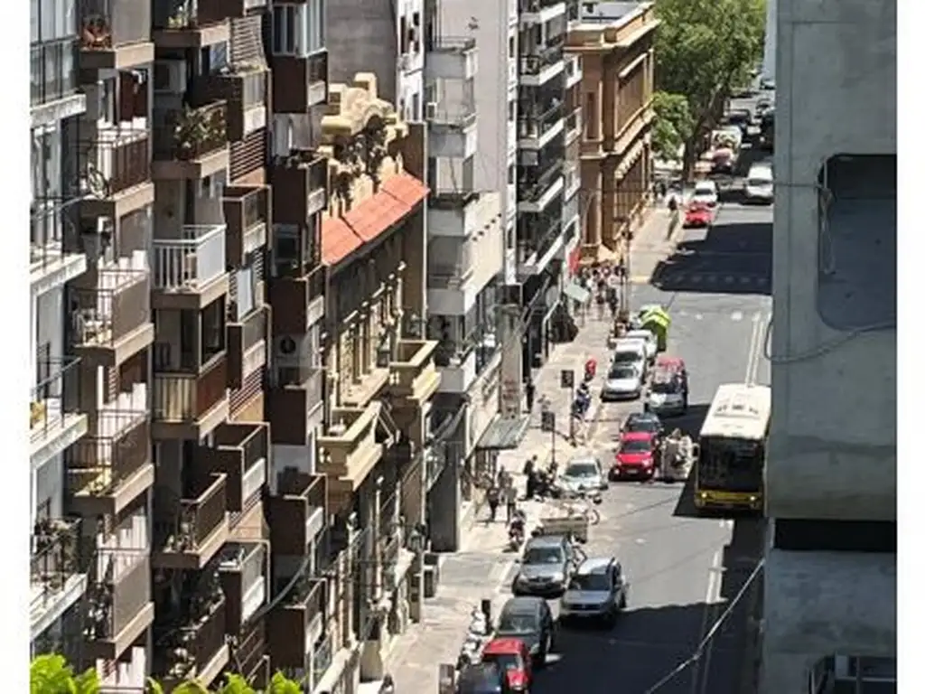 ENTRE RÍOS 1300 AMPLIO AL FRENTE BALCON 3 DORMITORIOS