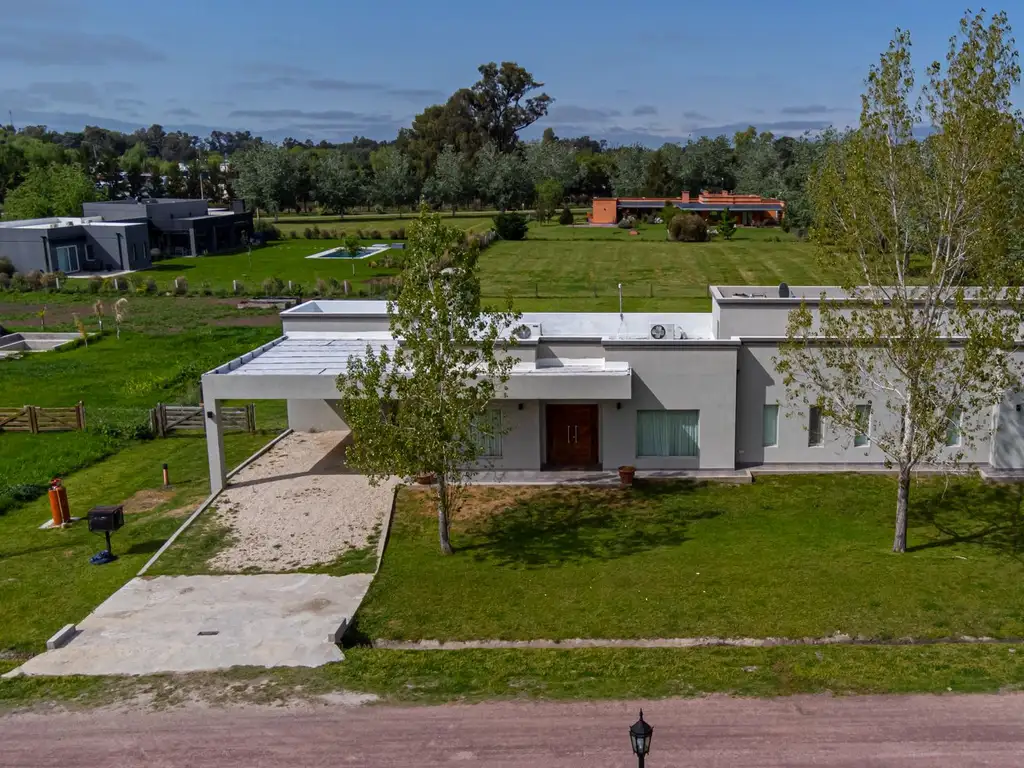 CASA EN FINCAS DE SAN VICENTE