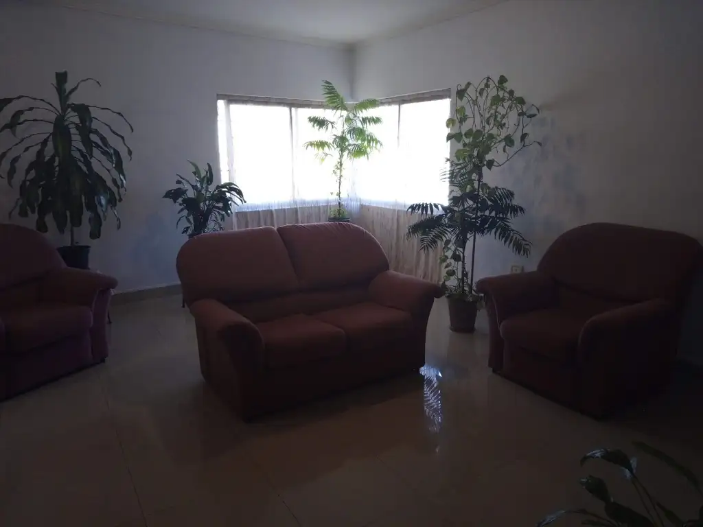 Piso de 4 Ambientes con Cochera Cubierta Suite Vestidor Lavadero Balcon