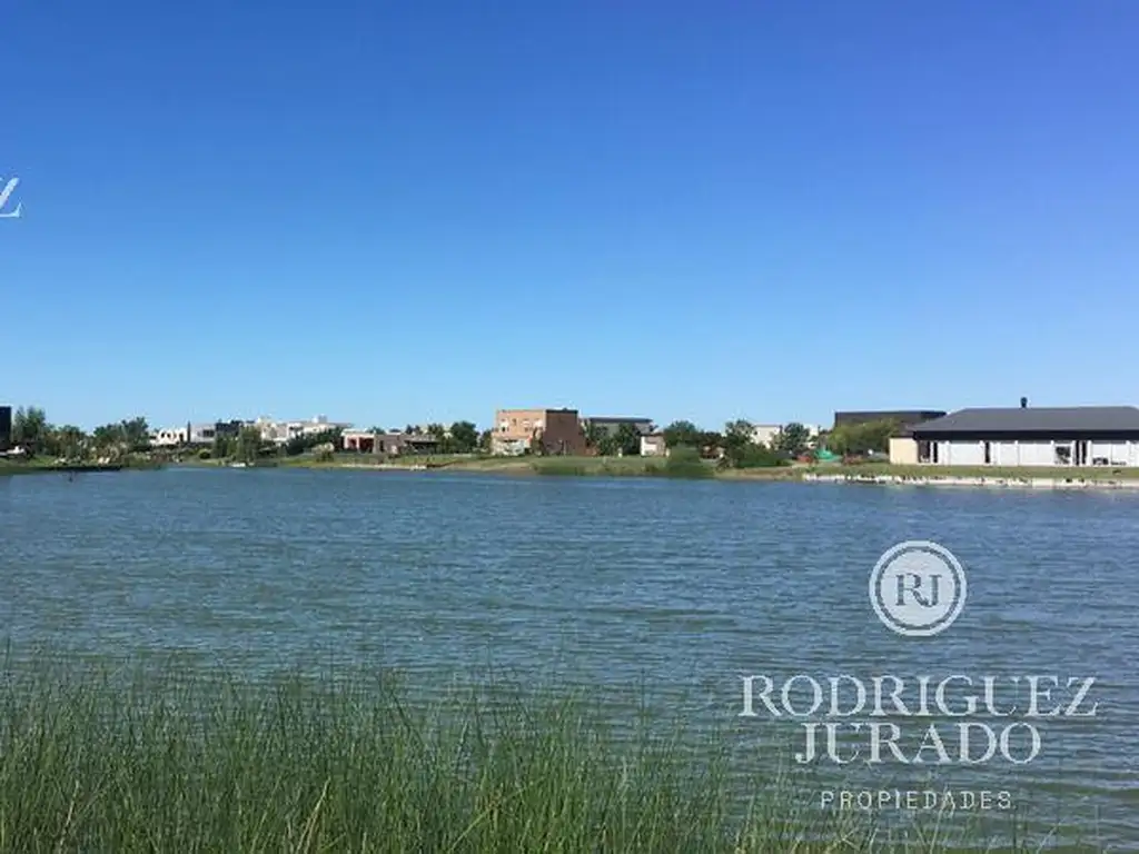 Terreno - El Canton Barrio Puerto Lote al Agua Amplia Vista