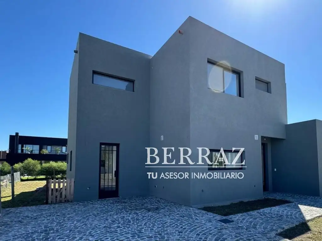 Casa venta 5 ambientes en Ceibos Puertos Escobar lote de 613 m2
