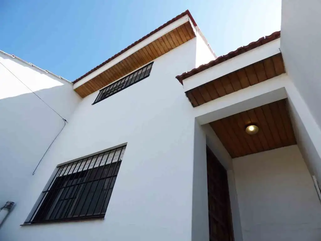 Casa PH de 4 ambientes en Venta R. de Escalada