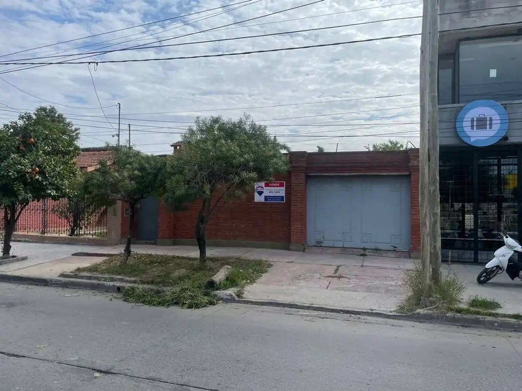 VENTA, LOTE CON QUINCHO, AV. SOLIS CASI BELGRANO