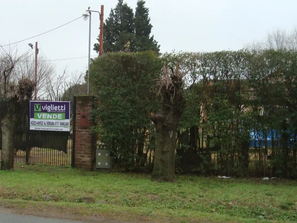 QUINTA-CHALET DE 2 PLANTAS CON PILETA EN BOSQUES