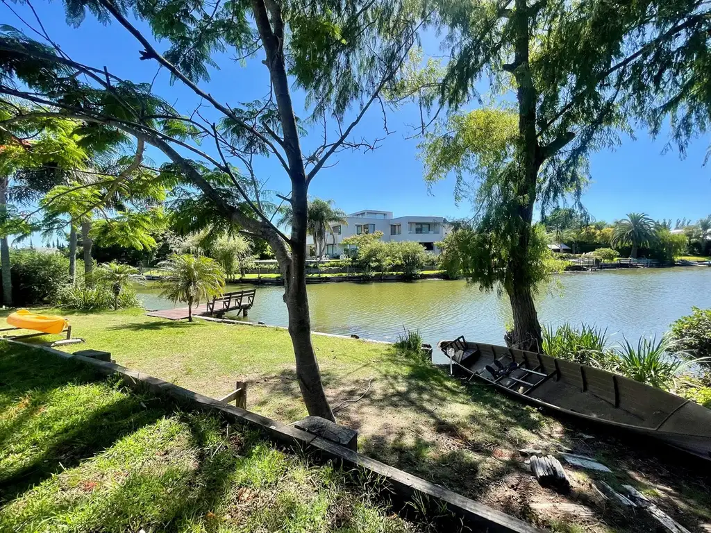 Casa Chalet  en Venta en La Isla, Nordelta, Tigre