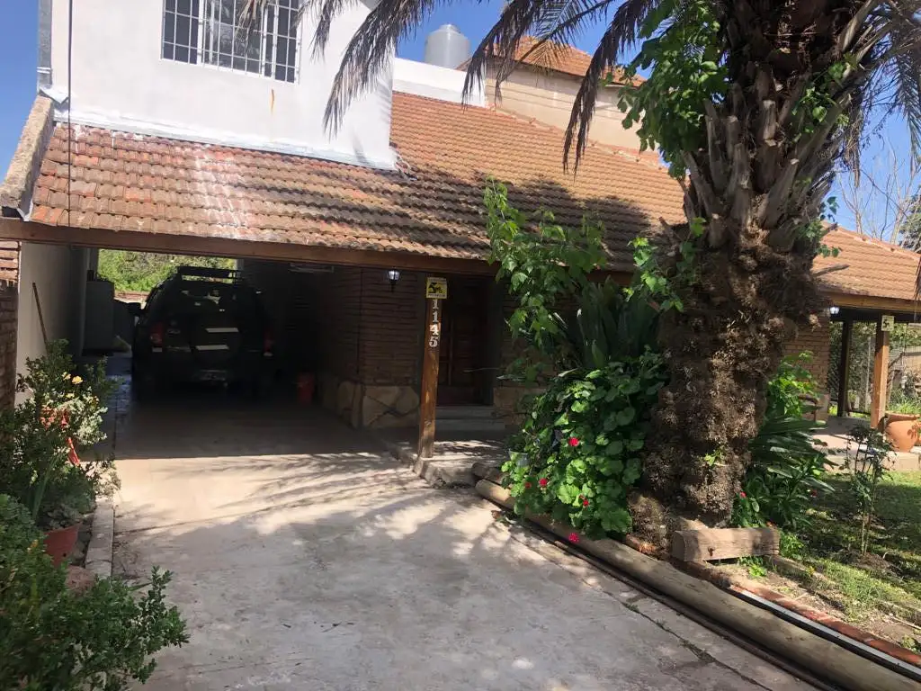 Casa de 4 dormitorios en venta en La Lonja, Pilar