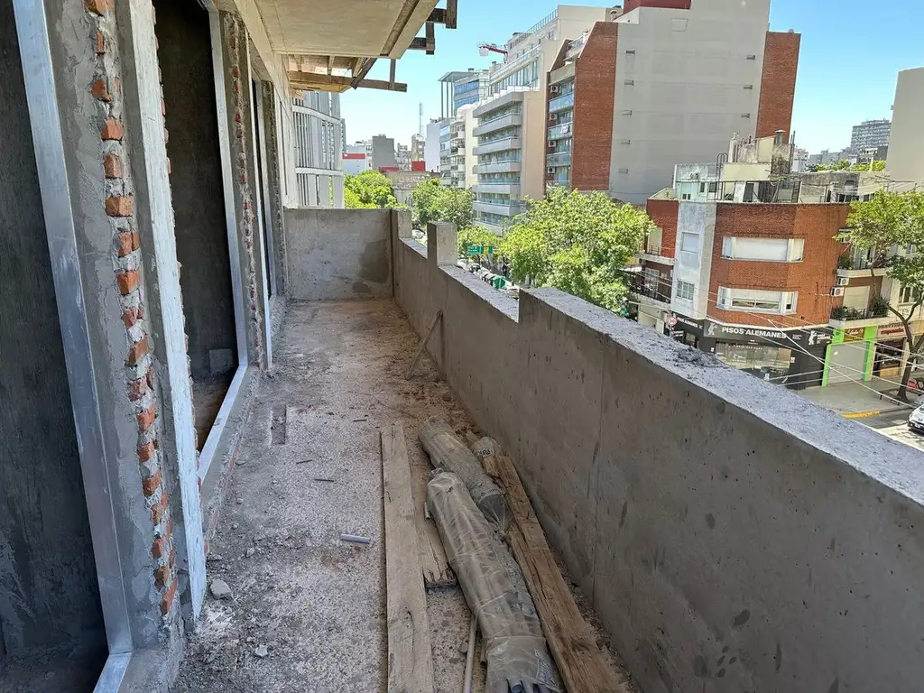 Venta depto 2 amb en Colegiales balcón al frente