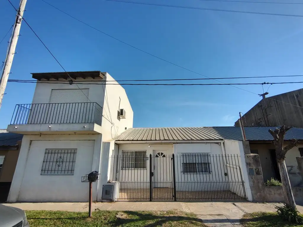 Casa - Venta - Argentina, Cañuelas - Tristan Suarez 300