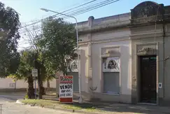 Casona de estilo colonial, local y dpto. Centro de la ciudad. SAN JOSE. ENTRE RIOS