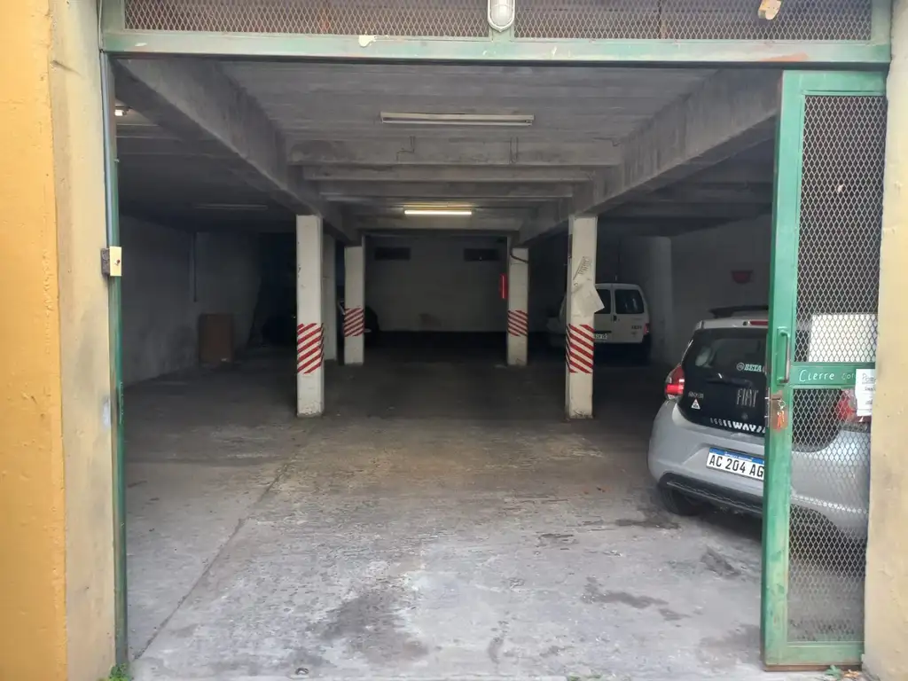 OPORTUNIDAD INVERSIÓN: ESTACIONAMIENTO P/13 COCHERAS