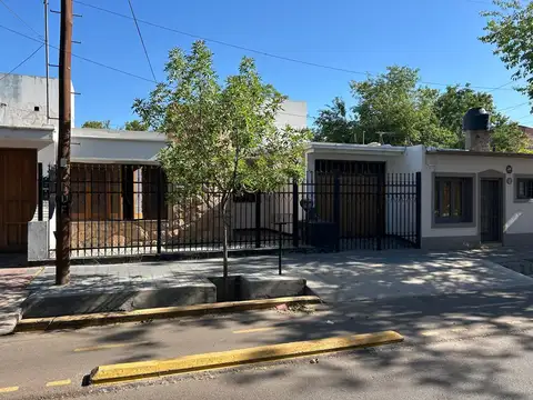 Casa Dorrego, Una Planta, 3 Dormitorios, 2 Baños, Cochera, Jardín, Crédito