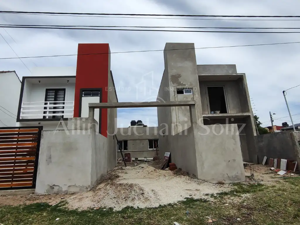 CHALET DE TRES AMBIENTES OPORTUNIDAD A UNA CUADRA DEL MAR