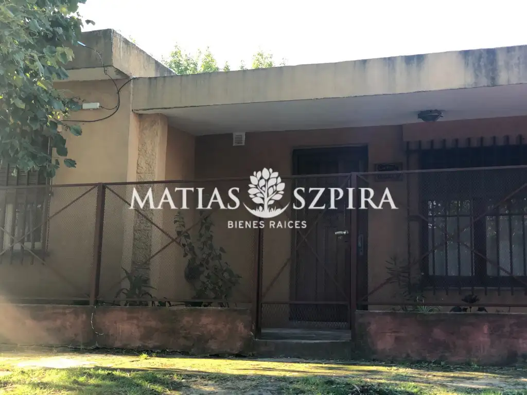 Casa - Venta - Argentina, Hurlingham - Carhue 391