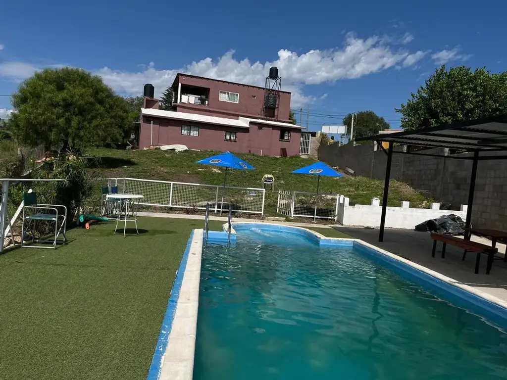 VENDO CASAS EN VILLA STA CRUZ DEL LAGO CON PILETA