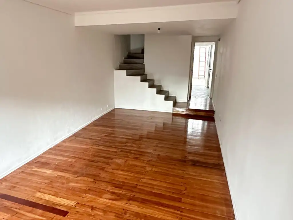 Excelente Duplex 3 amb + Patio