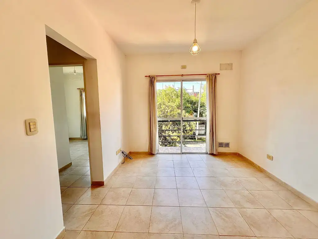 VENTA PH 2 AMBIENTES EN COMPLEJO EN BELLA VISTA