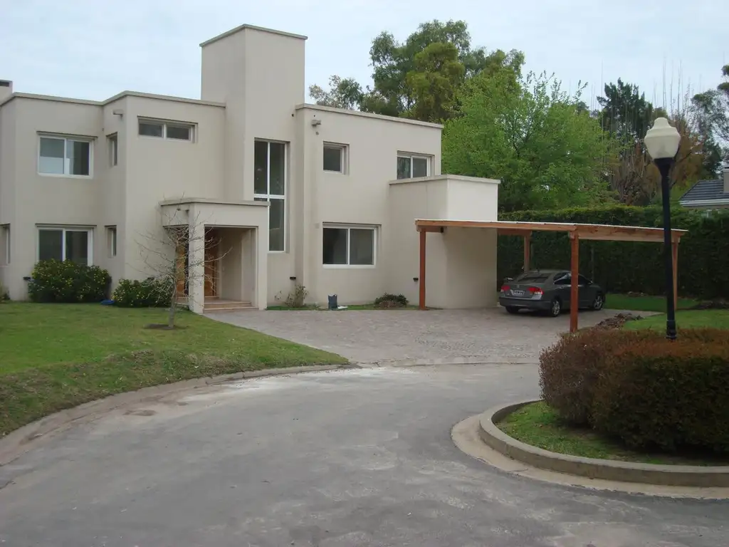 Casa en  Bosque Chico, Pilar