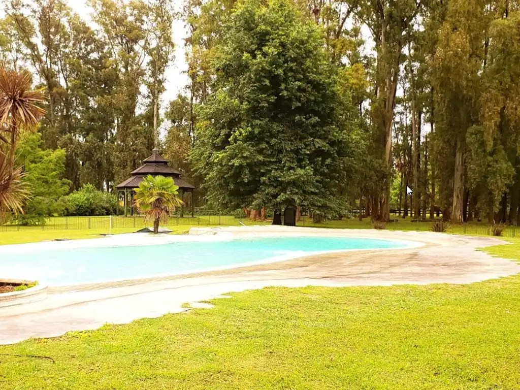 Áreas comunes piscina, club-house, juegos en Haras San Pablo