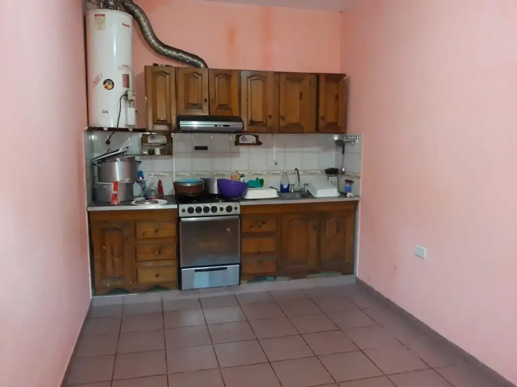 ALQUILER DEPARTAMENTO DOS AMBIENTES EN MORENO LADO SUR