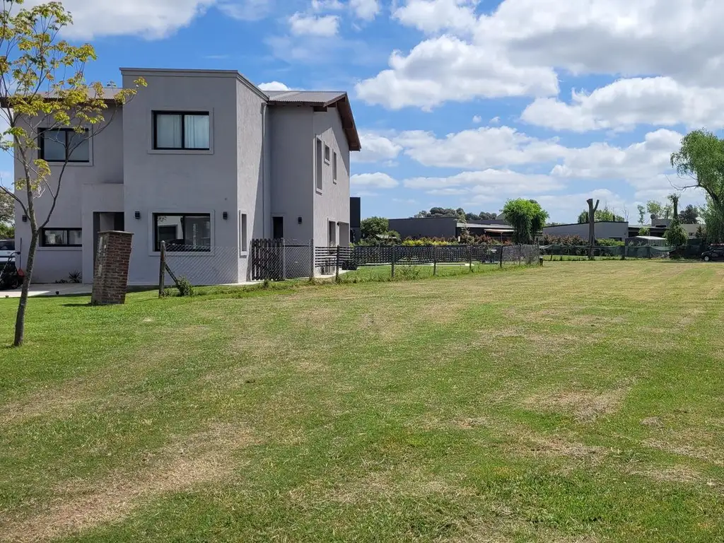 Terreno en  San Ramiro, Pilar del Este