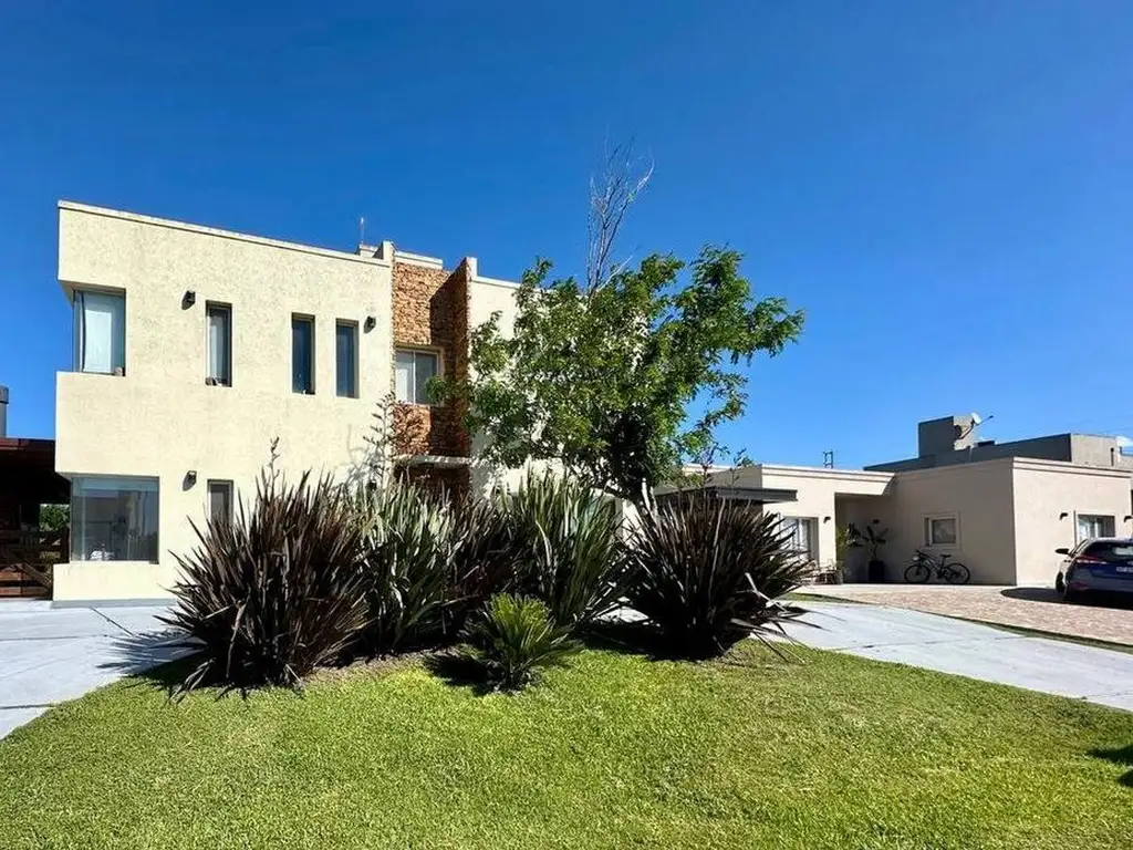 Casa en Venta 5 amb Barrio Santa Rita San Vicente