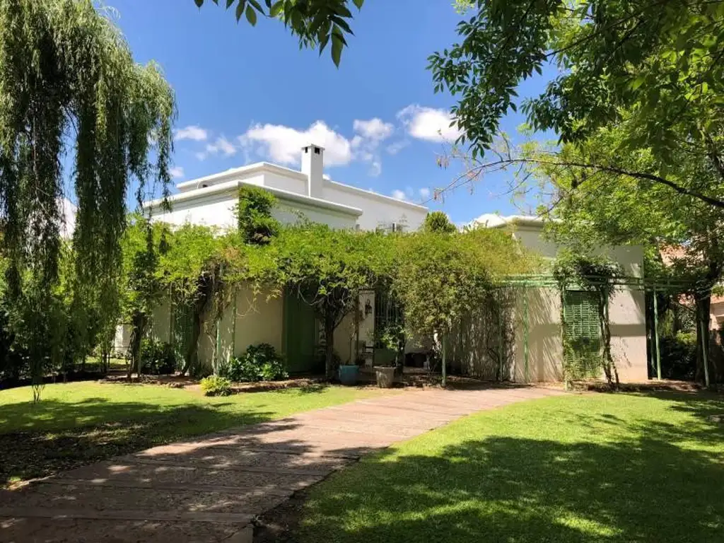 Casa en Estancias del Pilar - La Pionera con pileta 3 dormitorios