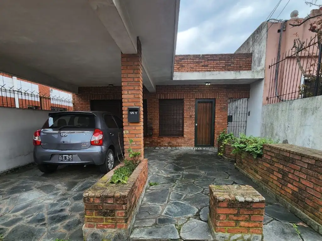 CASA EN VENTA SAN LORENZO 175 VILLA DOMINICO