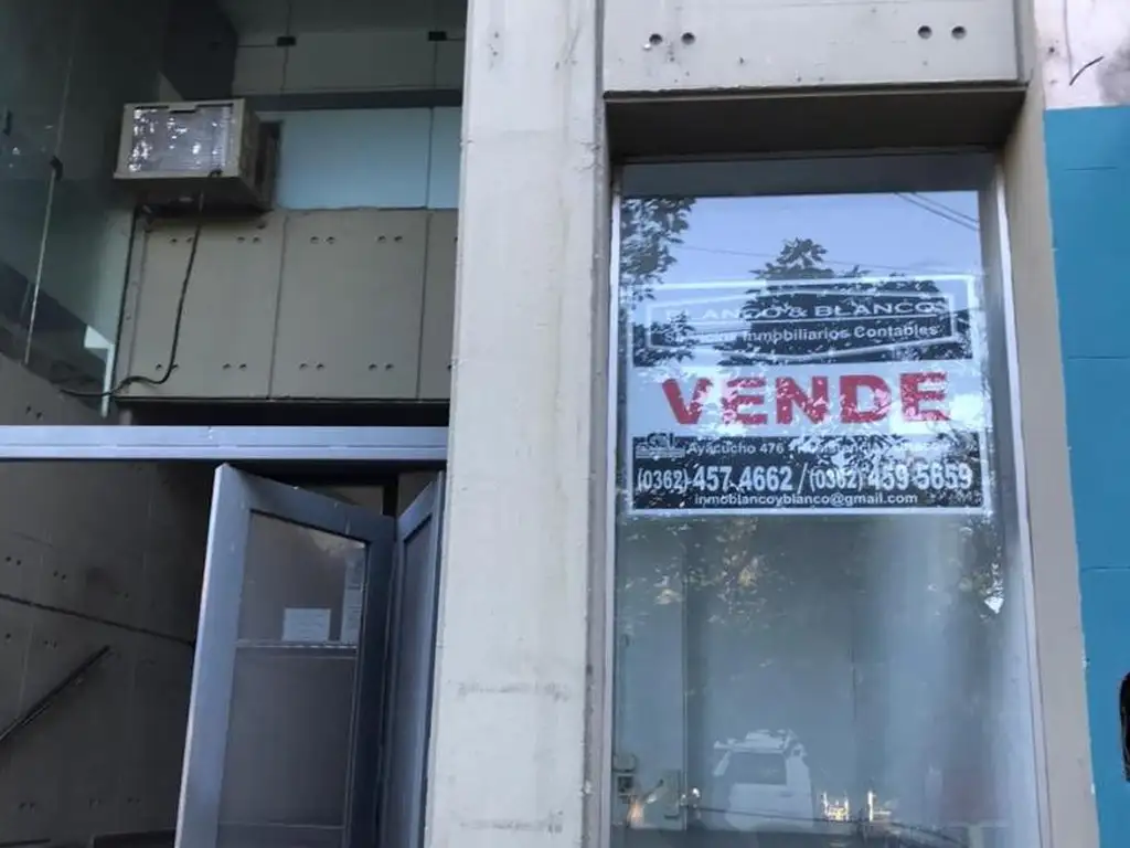 SE VENDE: LOCALES COMERCIALES. EDIFICIO PLAZA.