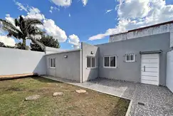 VENTA CASA 4 AMBIENTES EN VILLA ADELINA