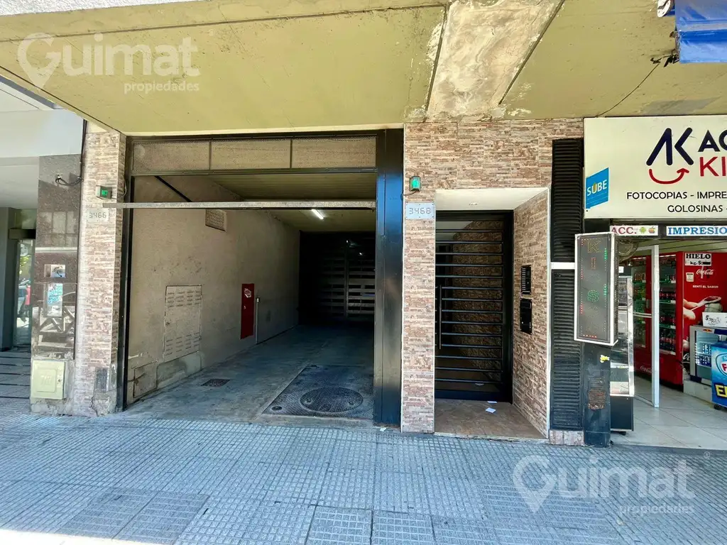 EXCELENTE COCHERA EN VENTA  - ZONA ABASTO