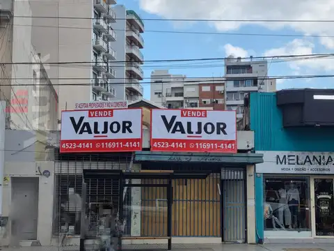 Excelentes Locales en Block con vivienda sobre la avenida en plena zona comercial 