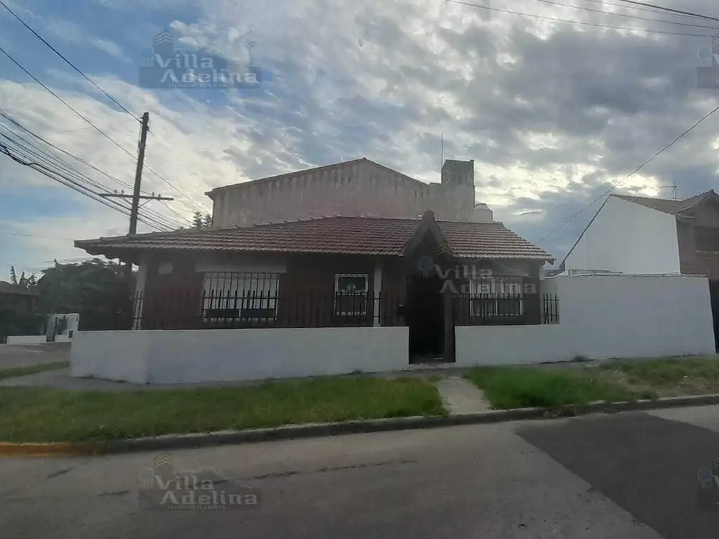 Casa Chalet  en Venta en Villa Adelina, San Isidro, G.B.A. Zona Norte