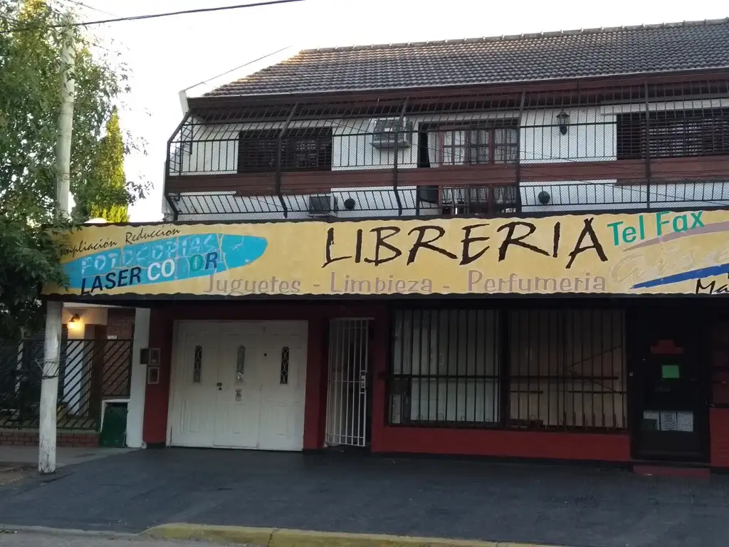 Local + 3 Viviendas en Block - Castelar Sur