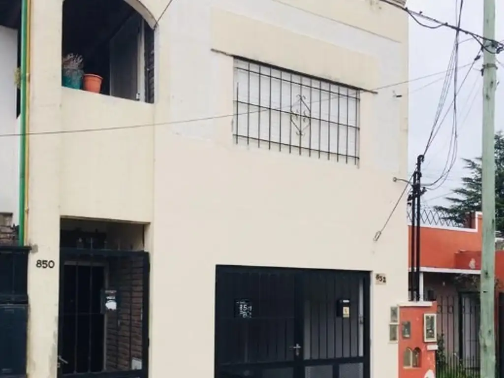 CASA PH DE 3 AMBIENTES EN VENTA - MORON NORTE