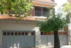 Excelente Casa Entrada Independiente con Parque / Jardín. Garaje Para 4 Autos