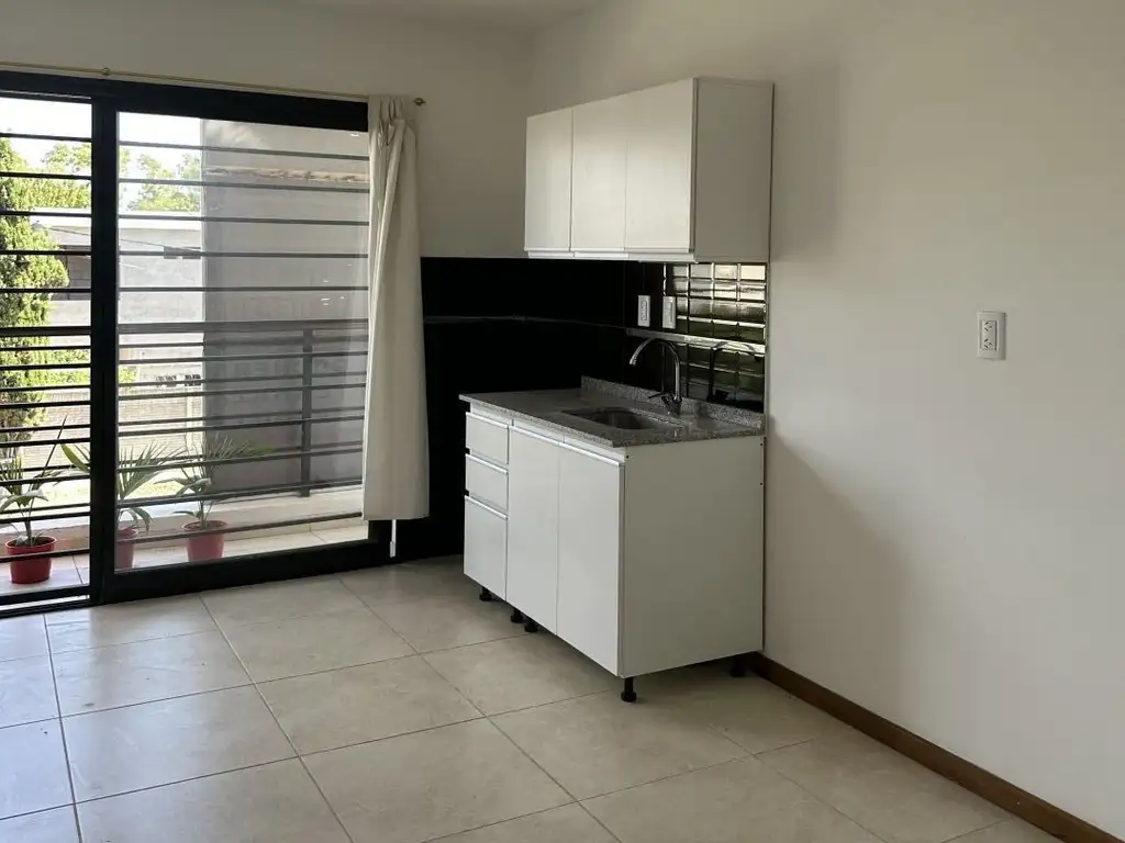 Departamento - Venta - Argentina, Quilmes - Urrestarazu 1800