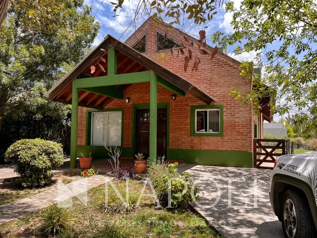 Venta de Casa en dos Plantas, Brickland Canning