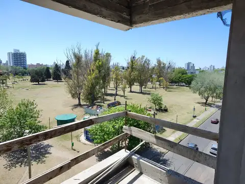 Piso c/ palier Privado vista al Parque Alberdi - Foto 0