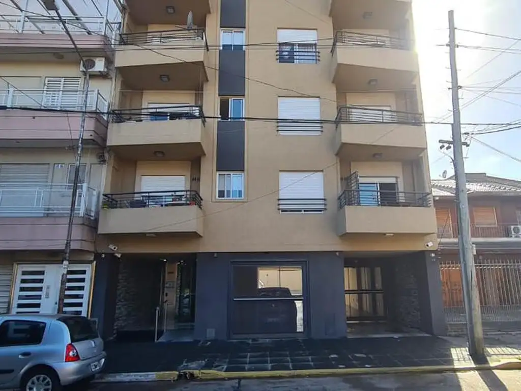 DPTO 2 Ambientes Al Frente 50 m² - S.Justo (Ctro)