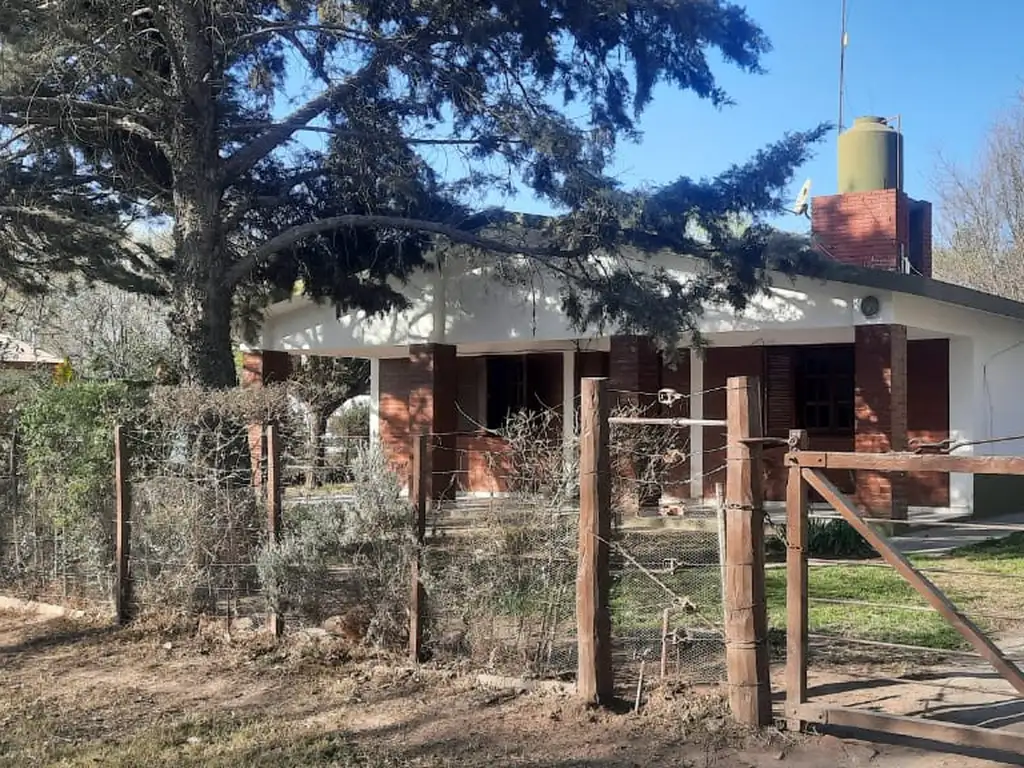 Se vende casa en Viilla Montenegro sobre Ruta 5 598