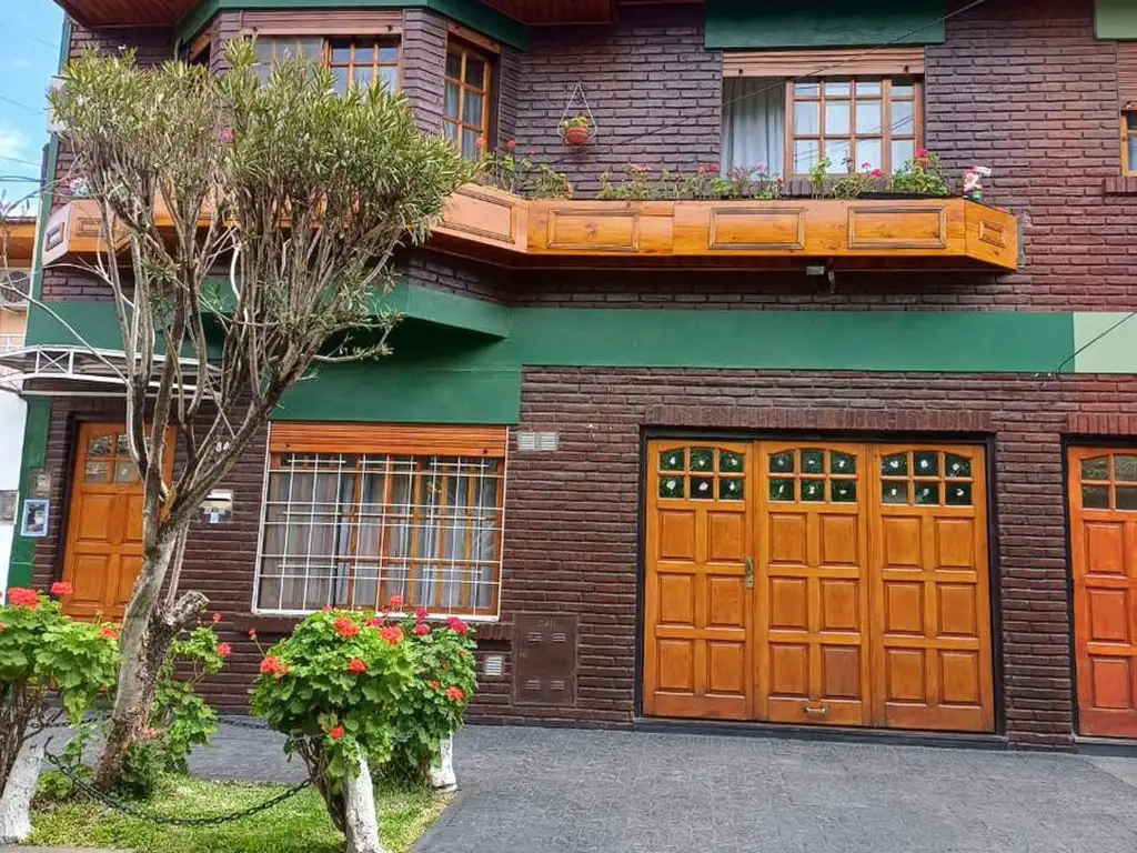 PH TIPO CASA 4 AMBIENTES EN  VENTA - RAMOS MEJÍA