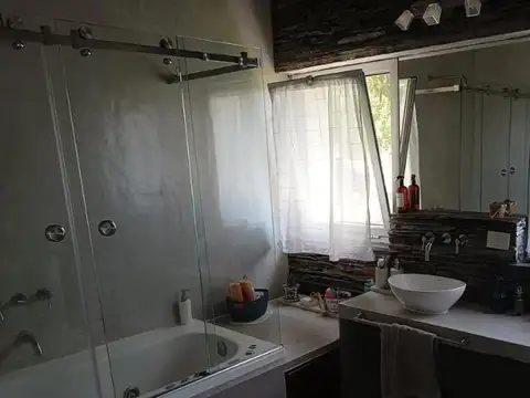 Casa en Alquiler - 3 dormitorios - Consultar precio