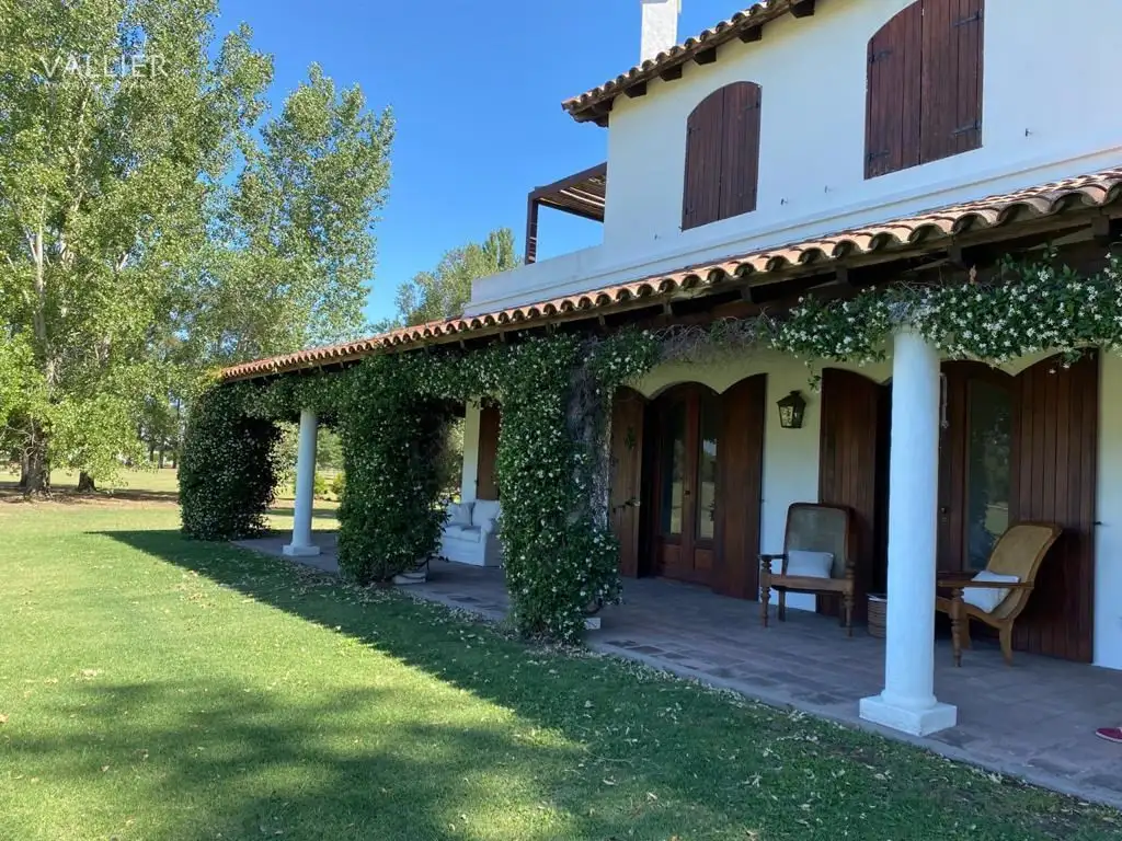 Casa Chalet  en Alquiler en Pilar, G.B.A. Zona Norte, Argentina