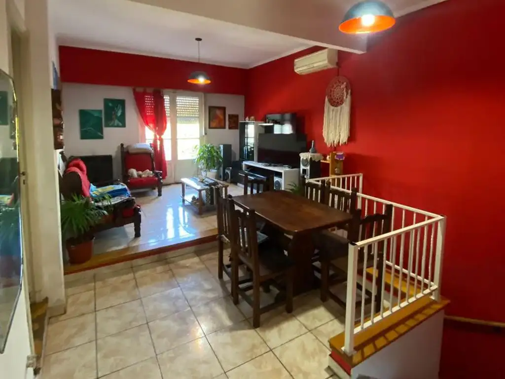 Venta PH tipo casa 3 ambientes 2 dormitorios balcon terraza - sobre Avenida Laprida esquina Franklin