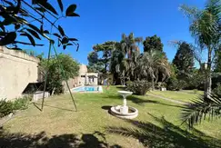 CASA QUINTA DE 4 AMBIENTES