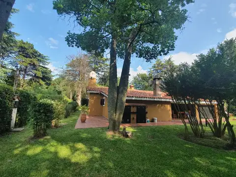 CASA QUINTA 5 AMBIENTES EN VENTA