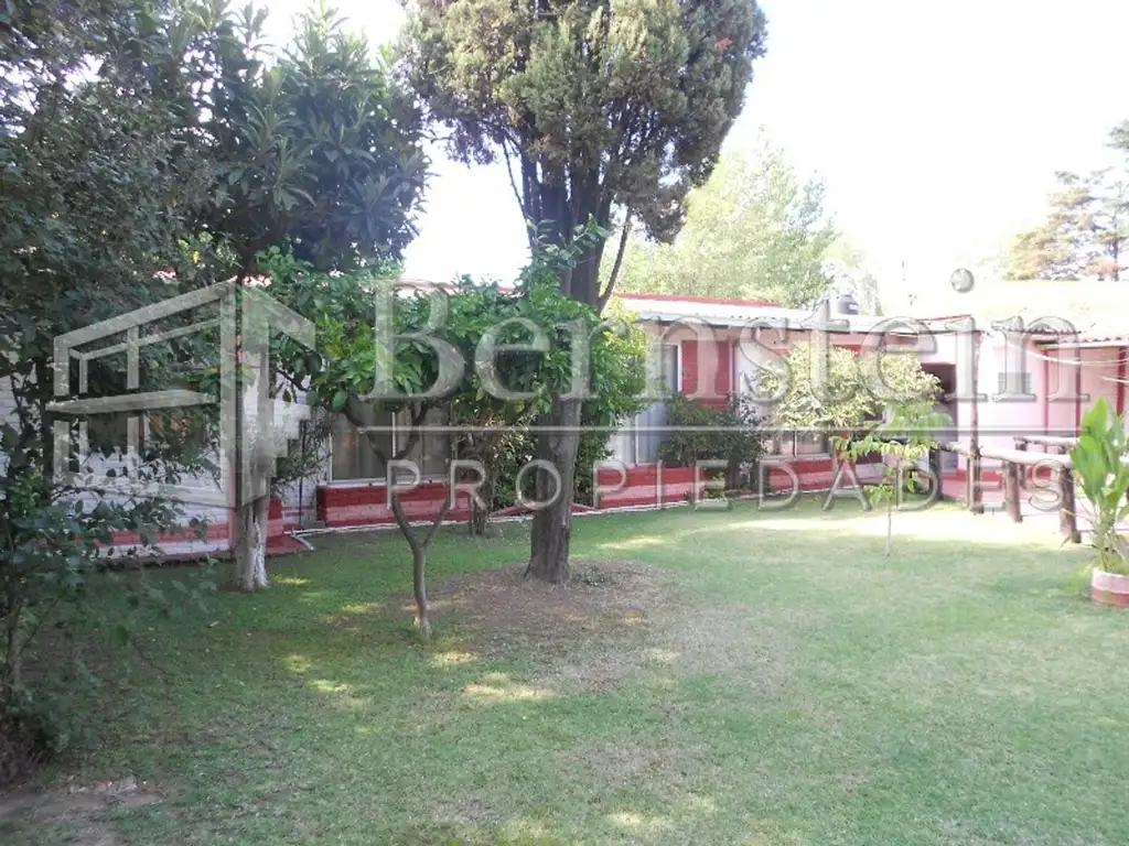 CASA EN VENTA :: UDAONDO :: 4 AMBIENTES :: 697m2