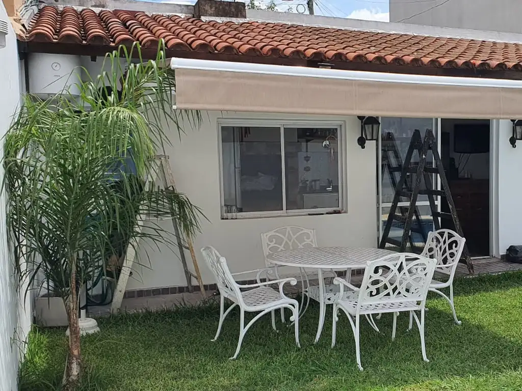 VENTA DE TERRENO CON QUINCHO Y PISCINA