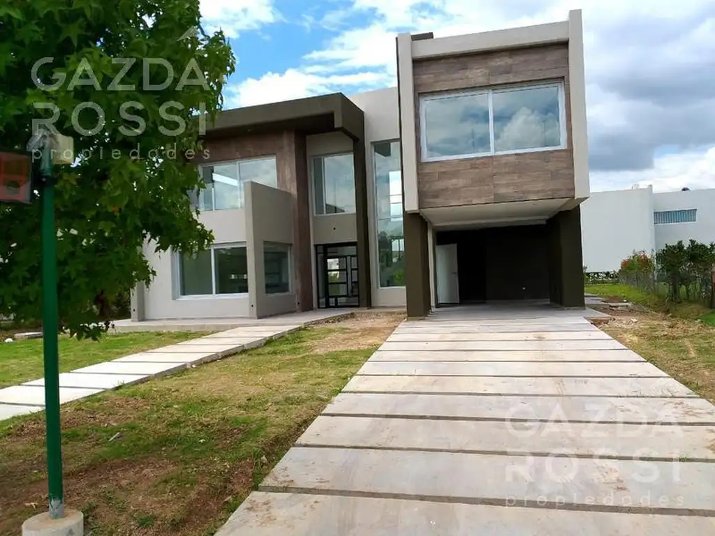 Increíble casa de diseño moderno a estrenar en Los Naranjos