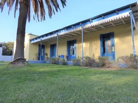 Casa en venta - 3 Dormitorios 2 Baños - 840Mts2 - Uriburu, La Pampa